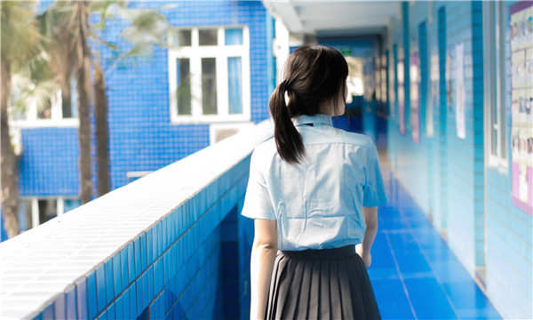 贡嘎如何找到一个可以帮助我生孩子的女人？
